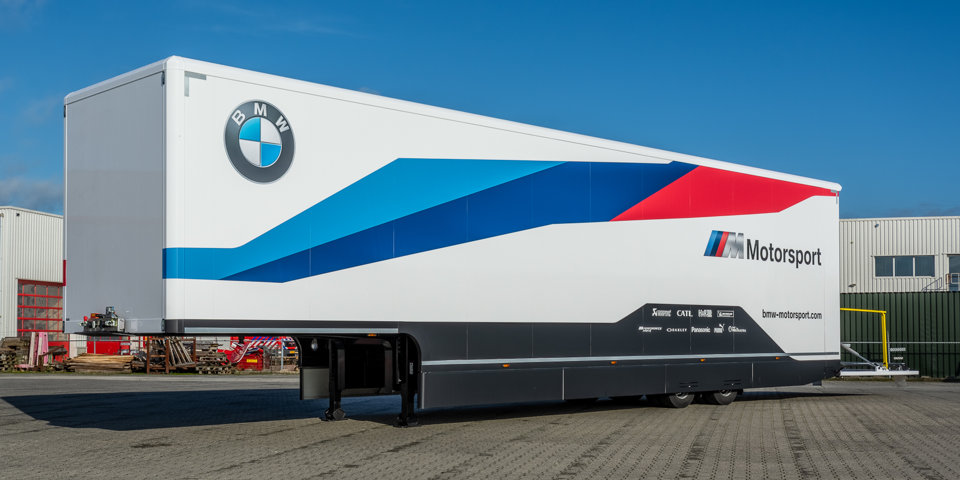 BMW Motorsport "Line-Up" race trailer (2018)