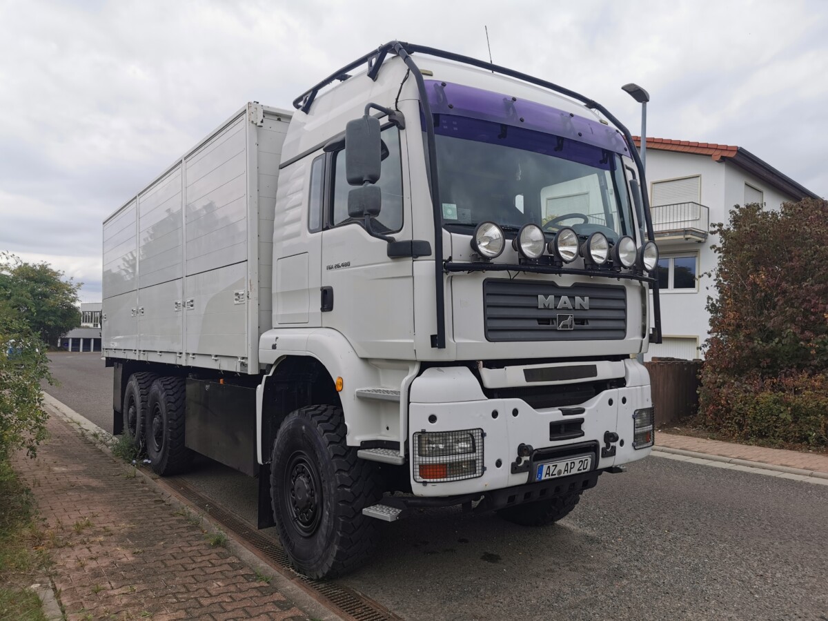 MAN TGA 6X6 Service Truck