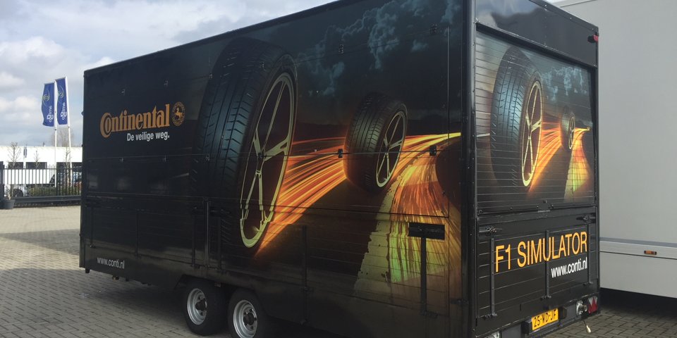 Promotion trailer for a show car