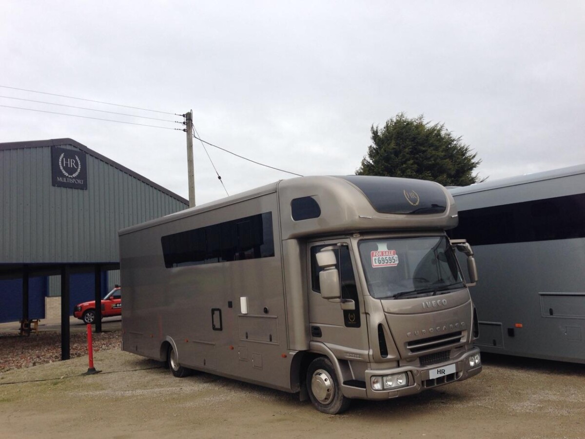 Stunning Tail Lift car race transporter Motorhome with Garage