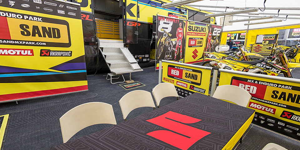 Works Team Suzuki World MXGP touring car